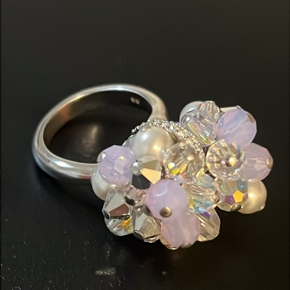 Vintage Swarovski Aura Borealis Crystal & Pearl Beaded Bow Ring - Picture 5 of 16